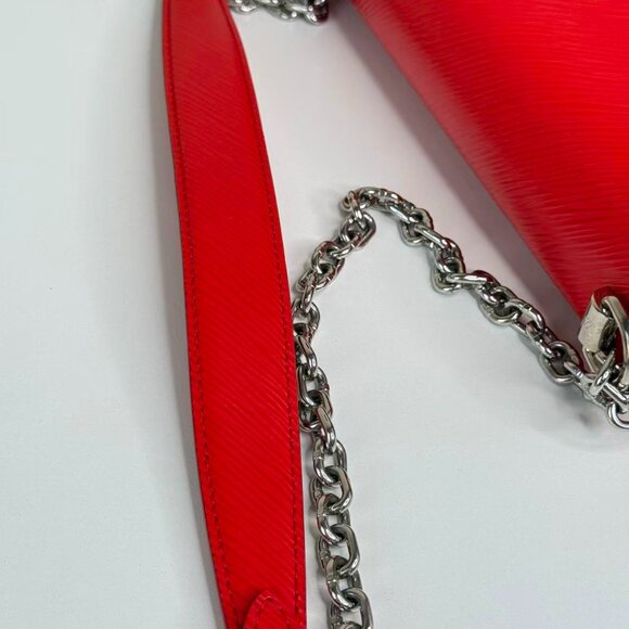 Louis Vuitton Red Epi Leather Twist Shoulder Bag Crossbody with Iconic LV Logo - Picture 9 of 10